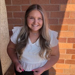 Meet your Posher, Maddie